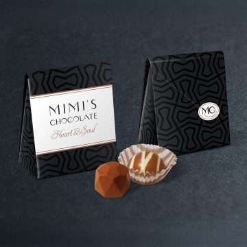 Tóth Judit – Illés Orsolya: Mimi’s Chocolate Bon-Bon – prémium csomagolás; digitális grafika Tóth Judit – Illés Orsolya: Mimi’s Chocolate Bon-Bon – prémium csomagolás; digitális grafika
